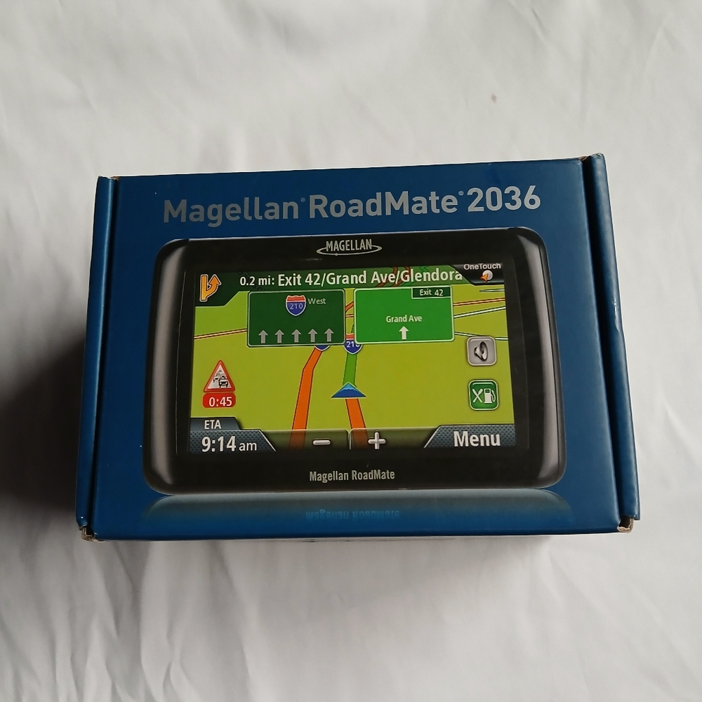 Magellan Outdoors RoadMate 2036 GPS Navigator - Black
